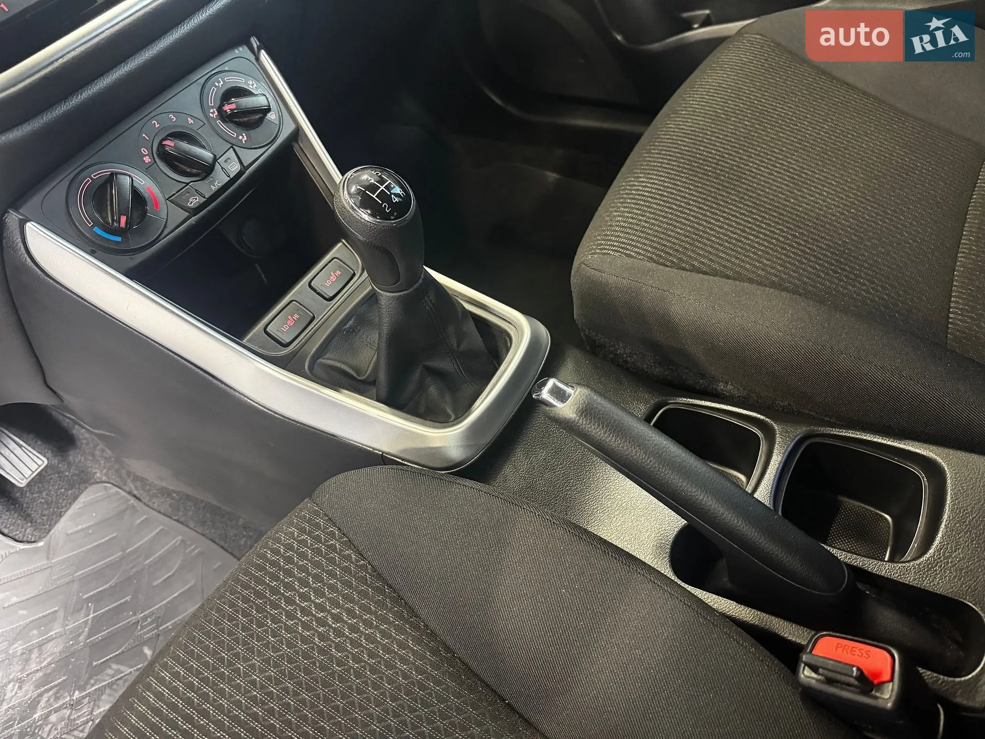 2021 Suzuki SX4 - мініатюра 30