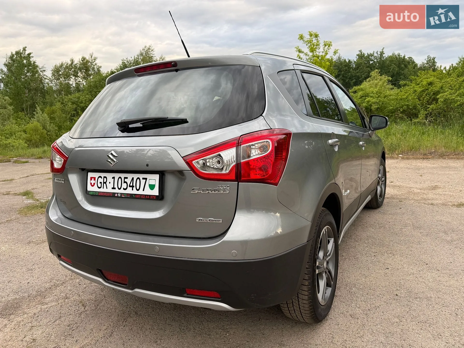 2015 Suzuki SX4 - мініатюра 13