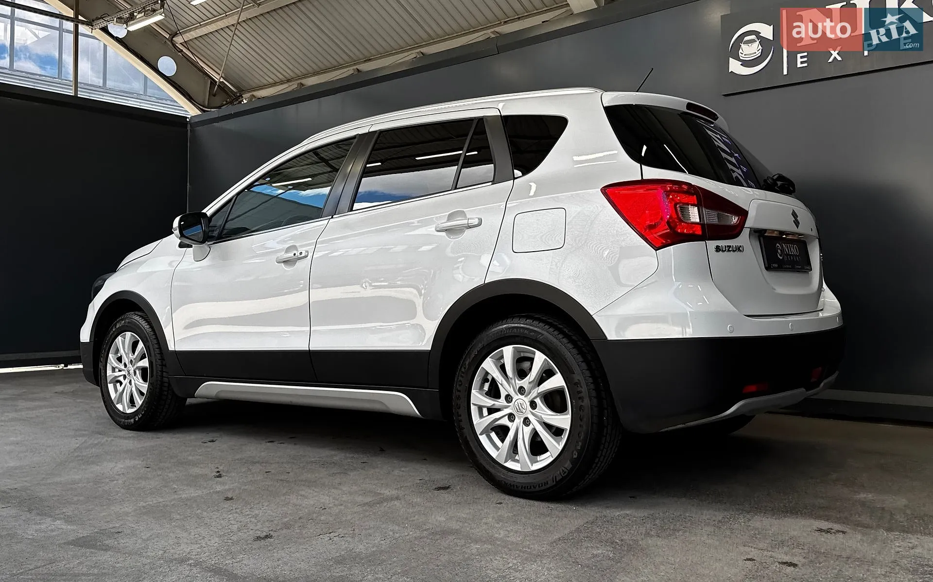 2017 Suzuki SX4 - мініатюра 9