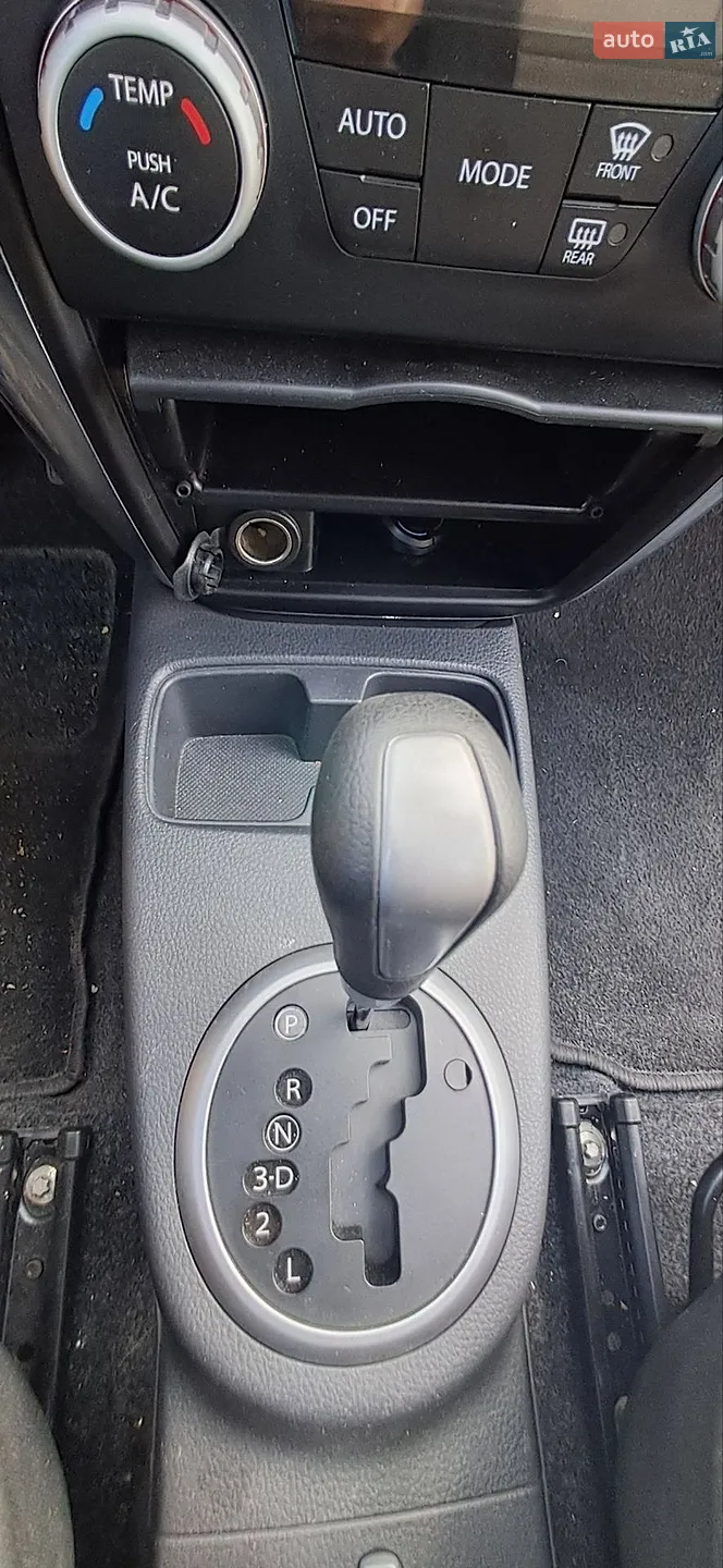 2011 Suzuki SX4 - мініатюра 4