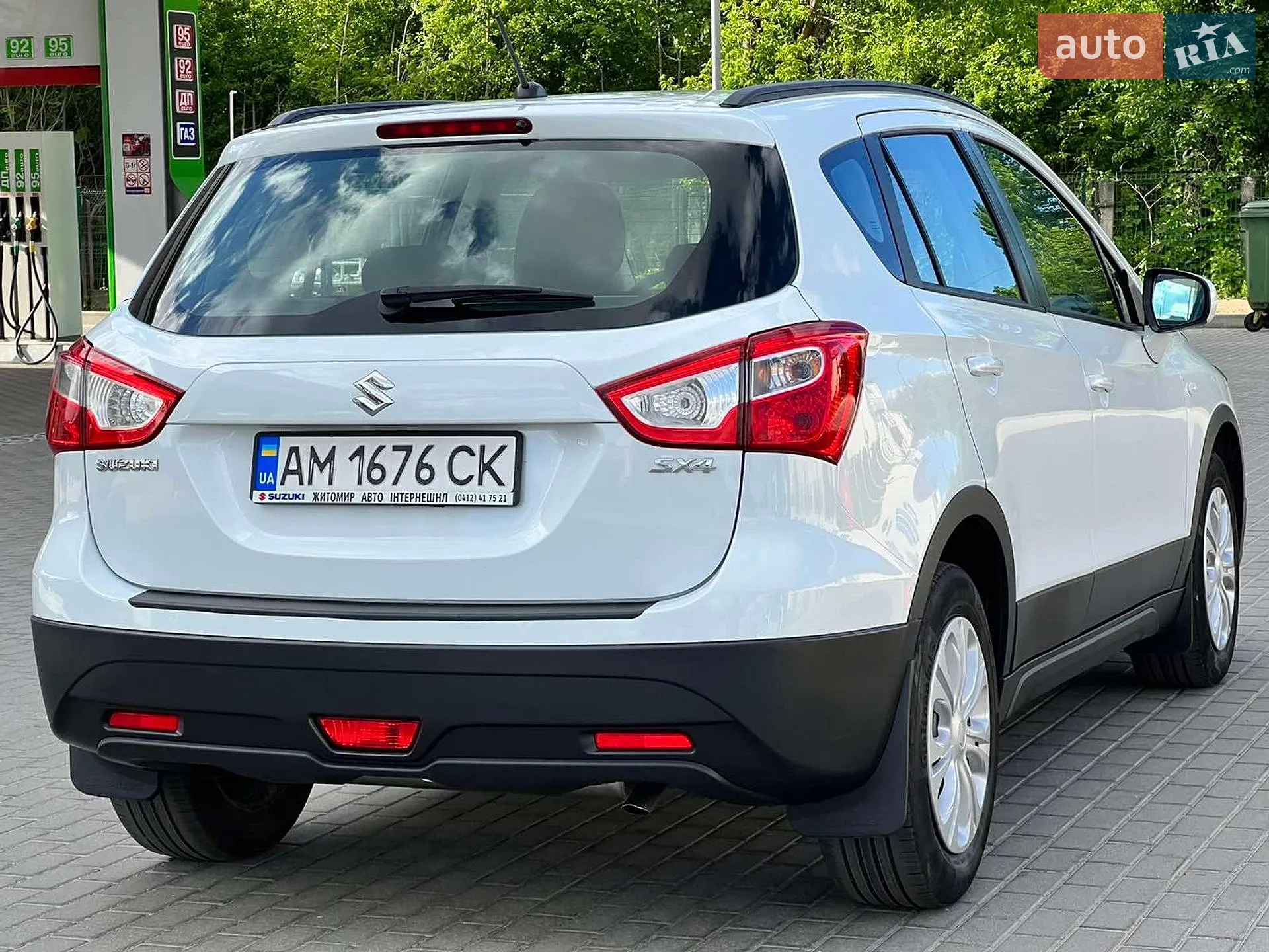2018 Suzuki SX4 - мініатюра 10