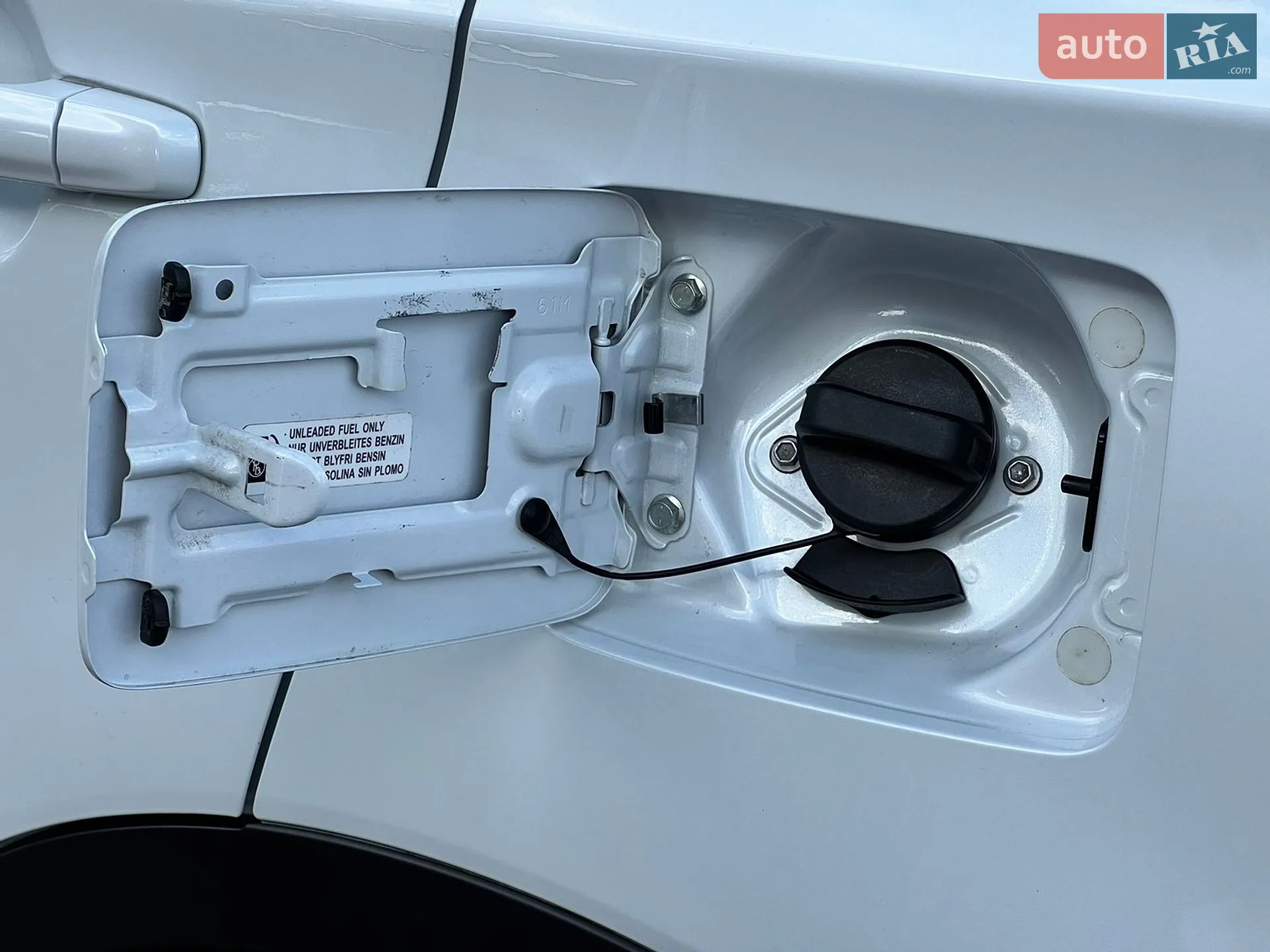 2018 Suzuki SX4 - мініатюра 38