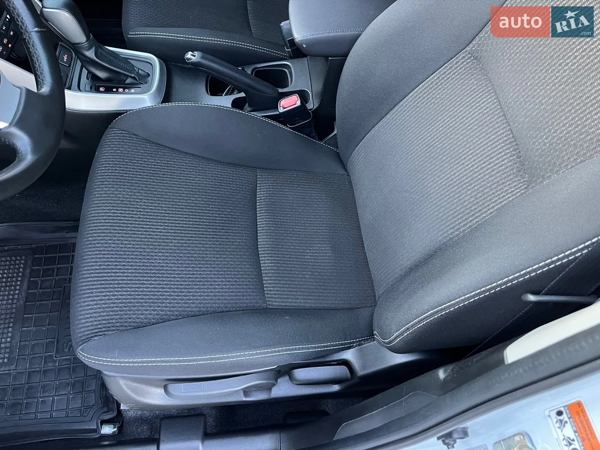 2021 Suzuki SX4 - мініатюра 16