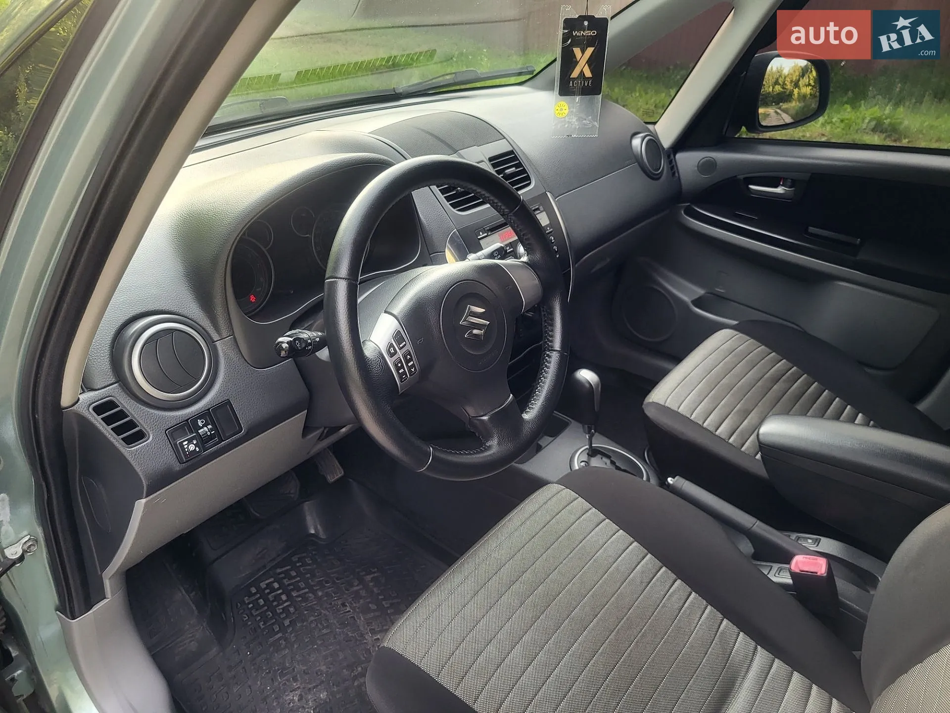 2011 Suzuki SX4 - мініатюра 11