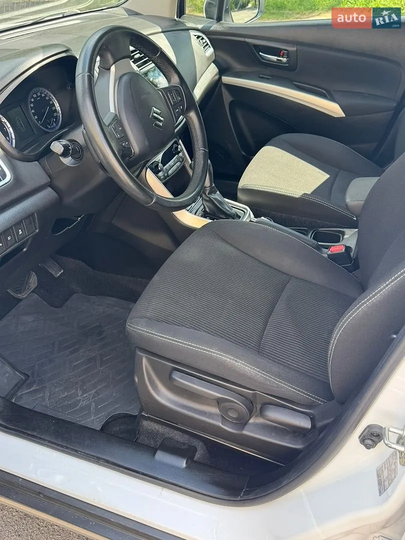 2017 Suzuki SX4 - мініатюра 9