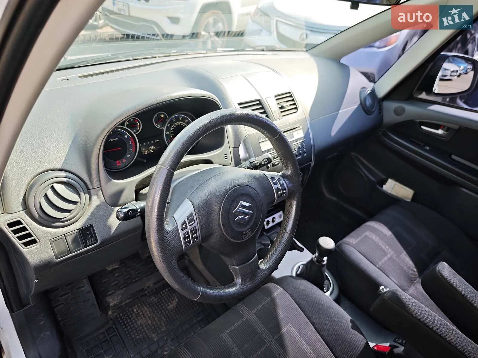 2011 Suzuki SX4 - мініатюра 18
