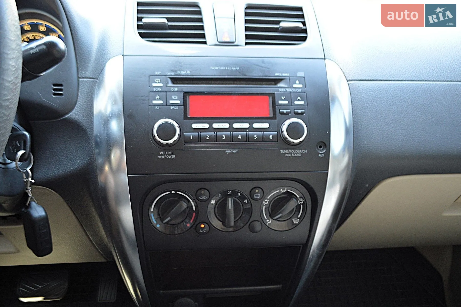 2011 Suzuki SX4 - мініатюра 19