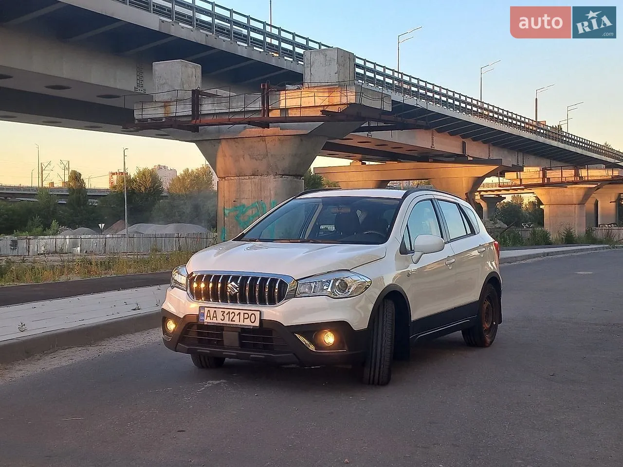 2017 Suzuki SX4 - мініатюра 13