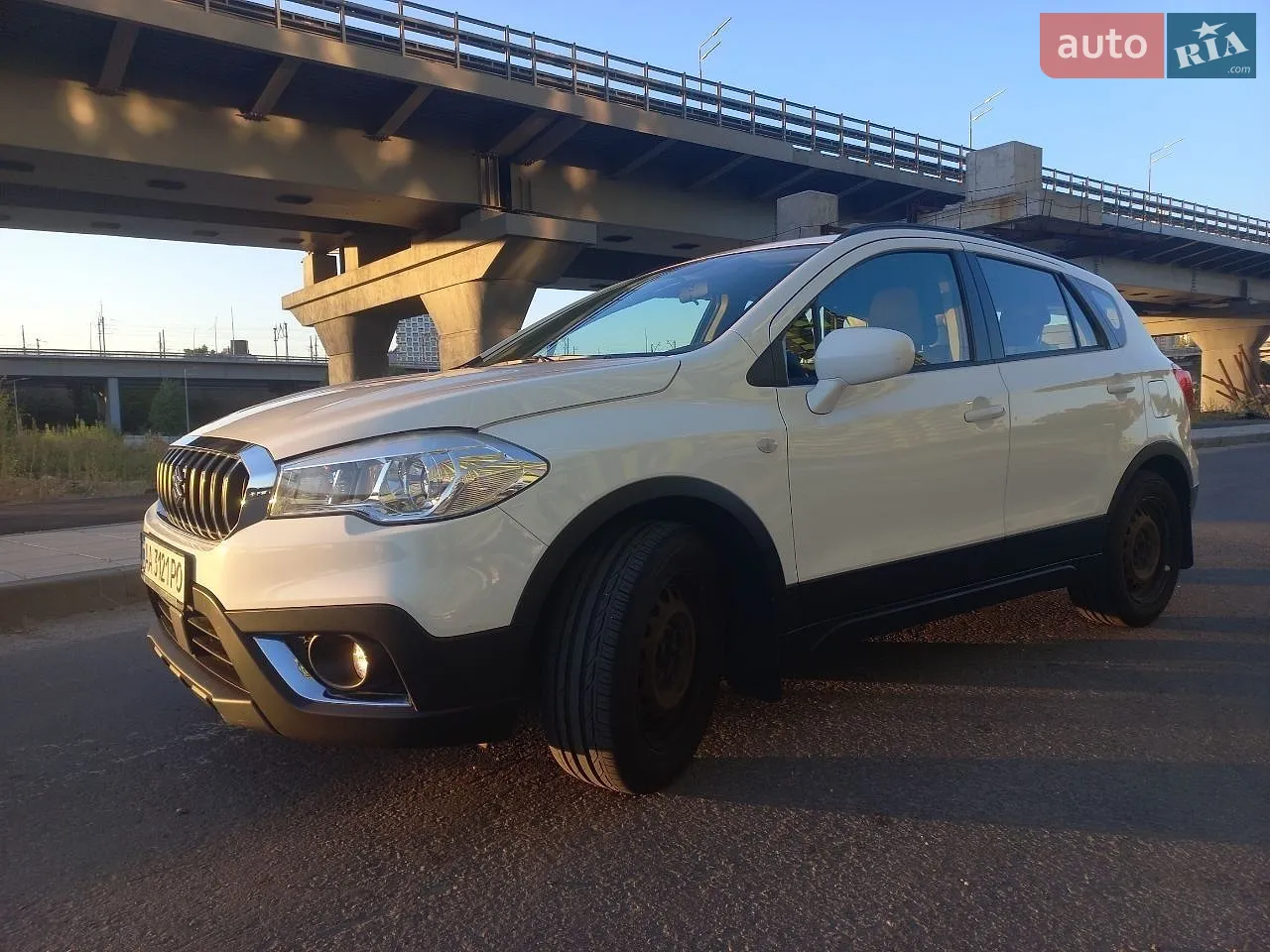 2017 Suzuki SX4 - мініатюра 14