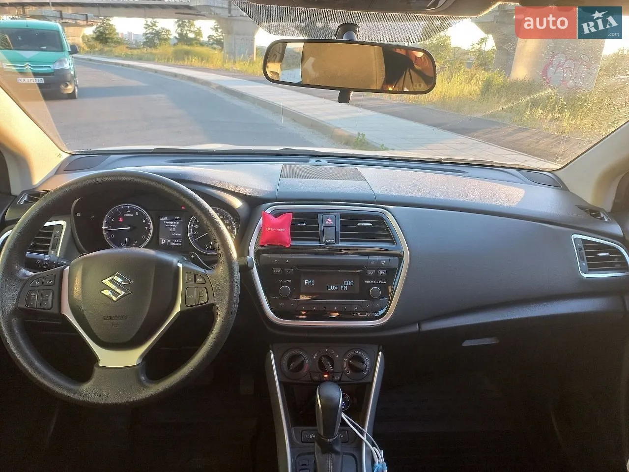 2017 Suzuki SX4 - мініатюра 15