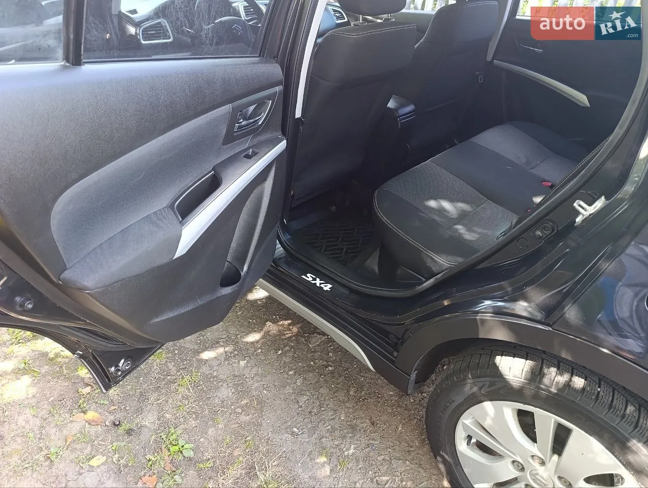 2014 Suzuki SX4 - мініатюра 38