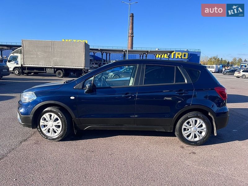 Внедорожник / Кроссовер Suzuki SX4 2019 в Львове