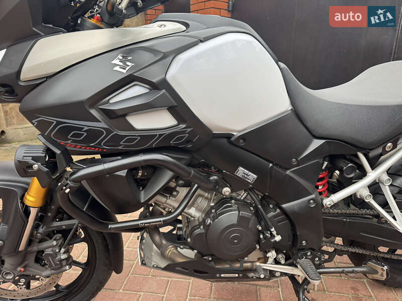 Мотоцикл Без обтекателей (Naked bike) Suzuki V-Strom 1000 2014 в Сновске
