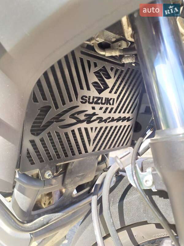 Мотоцикл Багатоцільовий (All-round) Suzuki V-Strom 650 2020 в Чернівцях