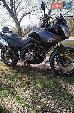 Мотоцикл Туризм Suzuki V-Strom 650 2008 в 