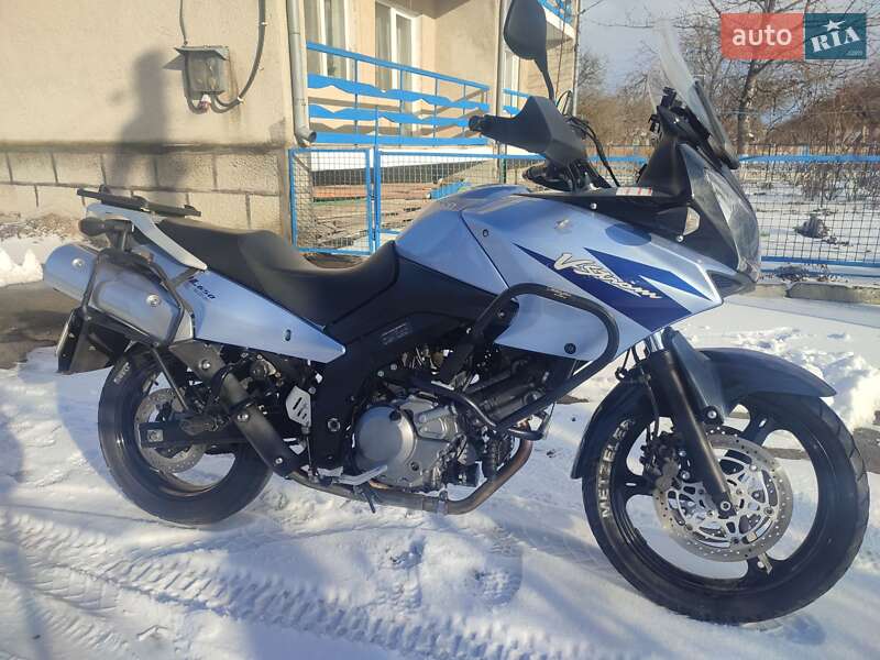 Мотоцикл Туризм Suzuki V-Strom 650 2007 в 