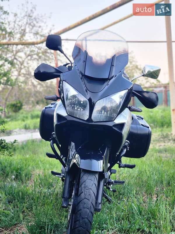 Мотоцикл Туризм Suzuki V-Strom 650 2004 в 