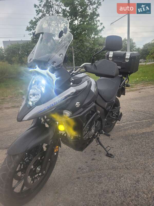 Мотоцикл Багатоцільовий (All-round) Suzuki V-Strom 650 2021 в Дніпрі
