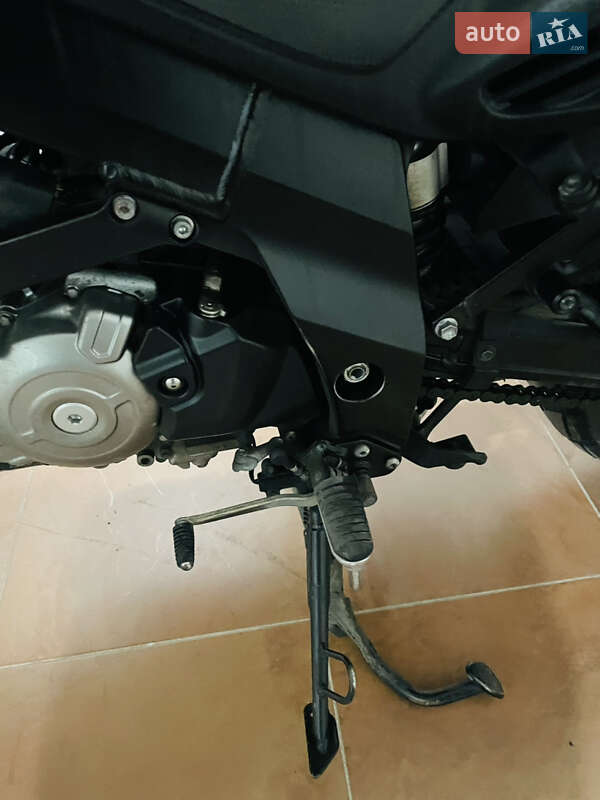 Мотоцикл Позашляховий (Enduro) Suzuki V-Strom 650 2013 в Києві