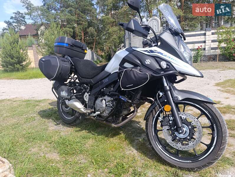 Мотоцикл Многоцелевой (All-round) Suzuki V-Strom 650 2023 в 
