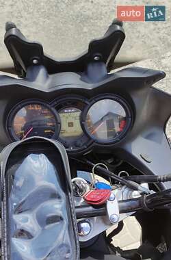 Мотоцикл Спорт-туризм Suzuki V-Strom 650 2005 в 