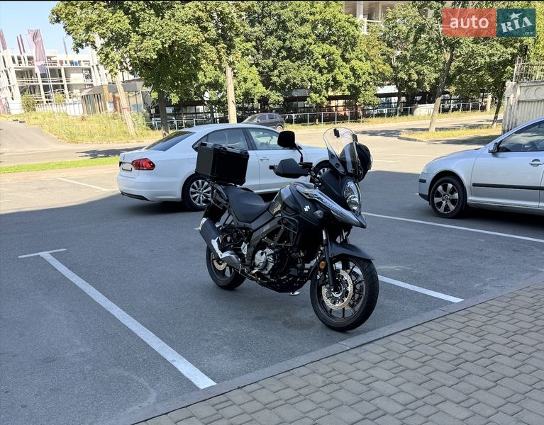 Мотоцикл Туризм Suzuki V-Strom 650 2021 в Киеве