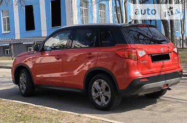 Позашляховик / Кросовер Suzuki Vitara 2016 в 