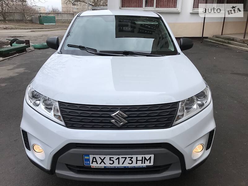 Позашляховик / Кросовер Suzuki Vitara 2016 в 