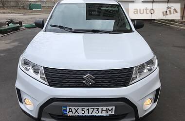 Позашляховик / Кросовер Suzuki Vitara 2016 в 