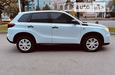 Внедорожник / Кроссовер Suzuki Vitara 2019 в Киеве