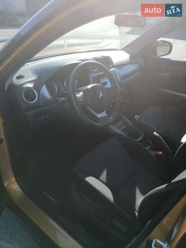 Внедорожник / Кроссовер Suzuki Vitara 2019 в Киеве