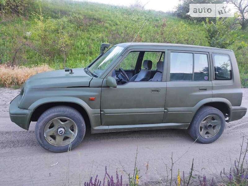 Внедорожник / Кроссовер Suzuki Vitara 1998 в Светловодске