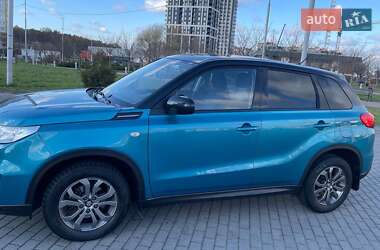 Позашляховик / Кросовер Suzuki Vitara 2015 в Львові