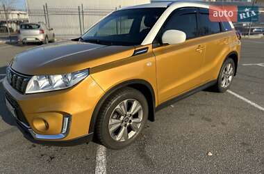 Внедорожник / Кроссовер Suzuki Vitara 2020 в Киеве