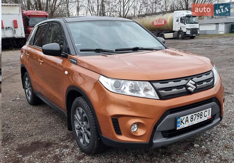 Внедорожник / Кроссовер Suzuki Vitara 2015 в Киеве