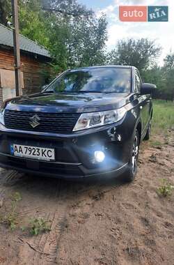 Внедорожник / Кроссовер Suzuki Vitara 2019 в Киеве