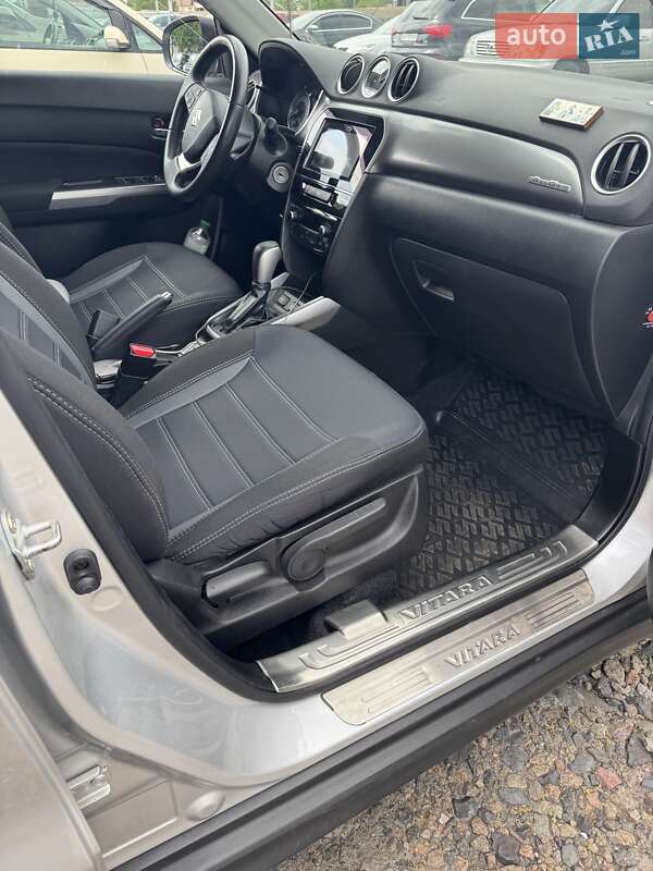 Внедорожник / Кроссовер Suzuki Vitara 2019 в Киеве