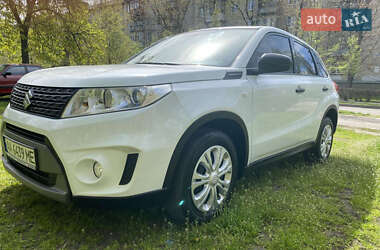 Позашляховик / Кросовер Suzuki Vitara 2018 в 