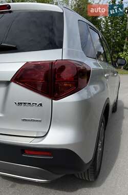 Внедорожник / Кроссовер Suzuki Vitara 2019 в 