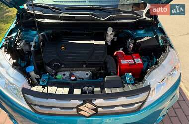 Внедорожник / Кроссовер Suzuki Vitara 2015 в 