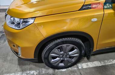 Позашляховик / Кросовер Suzuki Vitara 2020 в 