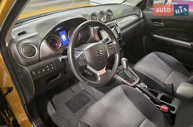 Позашляховик / Кросовер Suzuki Vitara 2020 в 