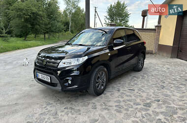 Внедорожник / Кроссовер Suzuki Vitara 2015 в 
