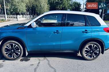 Внедорожник / Кроссовер Suzuki Vitara 2015 в 