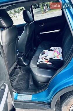 Внедорожник / Кроссовер Suzuki Vitara 2015 в 