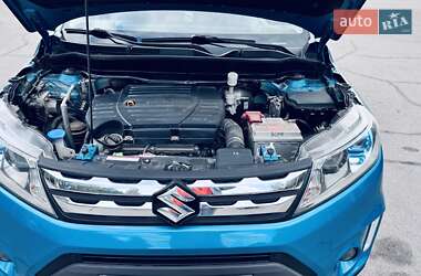 Внедорожник / Кроссовер Suzuki Vitara 2015 в 