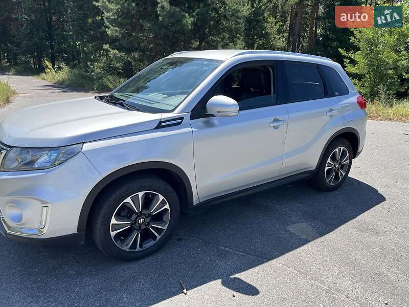 Внедорожник / Кроссовер Suzuki Vitara 2019 в Буче