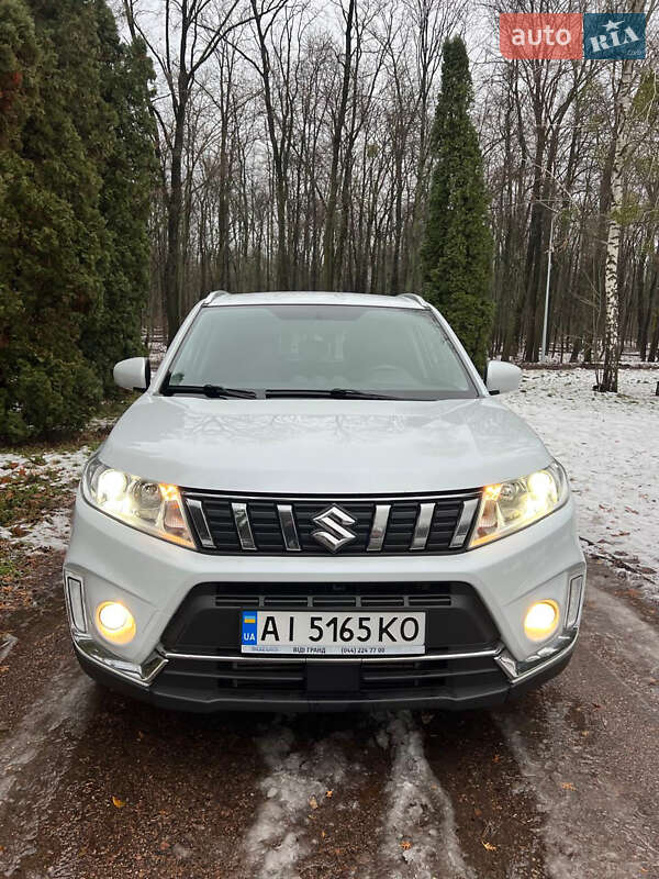 Внедорожник / Кроссовер Suzuki Vitara 2020 в Киеве