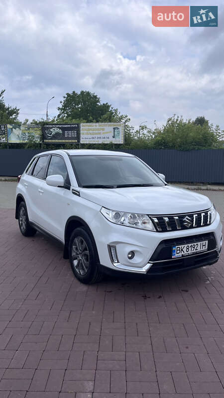 Внедорожник / Кроссовер Suzuki Vitara 2022 в Ровно