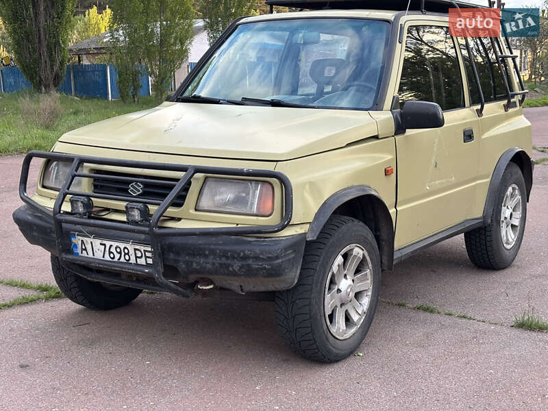 Позашляховик / Кросовер Suzuki Vitara 2002 в Славутичі